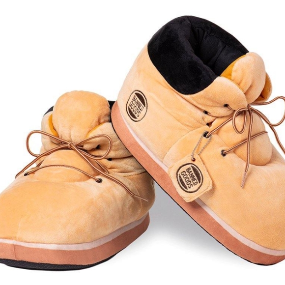 Oversized Wheat Sneaker Slippers - Picture 8 of 8